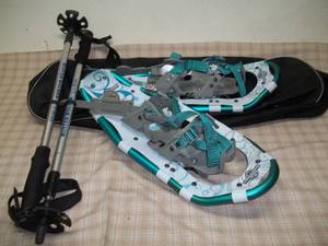 lot 61 image: Womens Snow Shoes