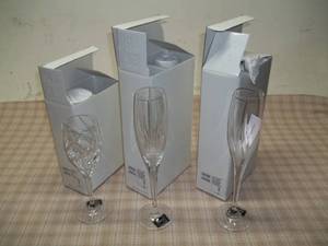 lot 91 image: Assorted Crystal