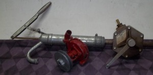 lot 16 image: Pumps