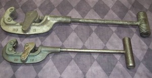 lot 19 image: Pipe Cutters