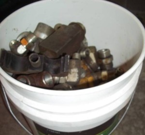 lot 32 image: Hydraulic Fittings and More