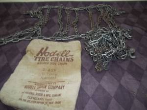 lot 199 image: Mower Tire Chains