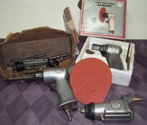 lot 212 image: Pneumatic Tools