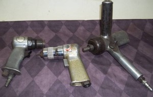 lot 213 image: Pneumatic Tools