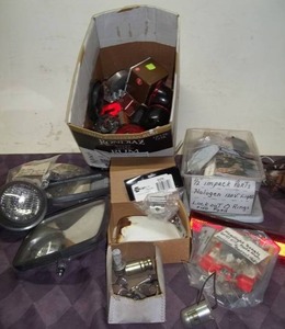 lot 219 image: Misc Auto Accessories