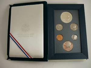 lot 57 image: 1990 Prestige Set United States Mint P
