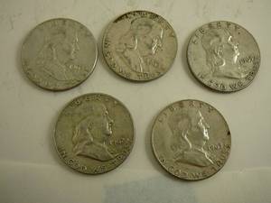 lot 66 image: 5 - Franklin Half Dollars