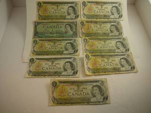 lot 129 image: Lot of Canadian Dollar Bills
