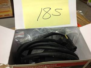 lot 185 image: Everbilt Piggy Back Float Switch for Sump and Sewage Pumpsin good condition