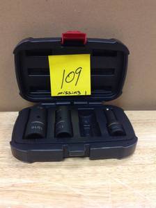lot 109 image: Husky 12 in. Drive Impact Flip Socket Set MISSING 1 PCin good condition only 3 pcs