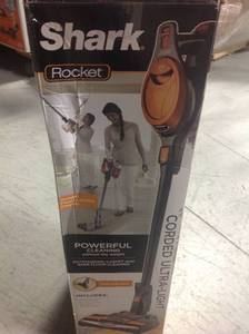 lot 109 image: Shark Rocket Ultra-Light Upright Vacuum Cleaner open box in good condition