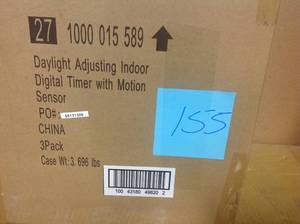 lot 155 image: Defiant Daylight Adjusting Indoor Digital Timer Motion Sensor Case of 4 new