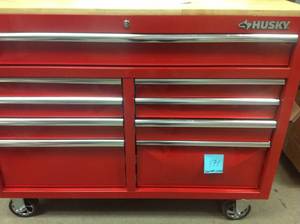 lot 171 image: Husky 46 in. W 9-Drawer, Deep Tool Chest Mobile Workbench in RED  with Hardwood Top in good condition whit damage please review the photo