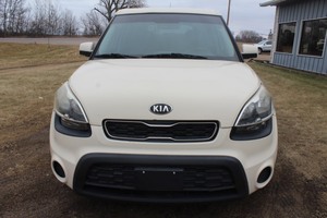 lot 4674 image: 2013 Kia Soul - 101,099 Miles -