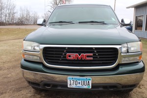 lot 4688 image: 2002 GMC Sierra 1500 Extended Cab Z71 4x4  - 2 Owners -