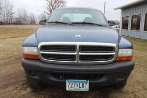 2004 Dodge Dakota SXT 4x4  - 2 Owners -