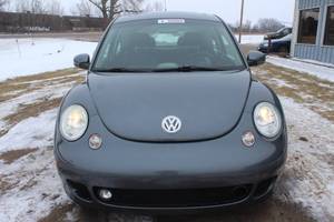 lot 4703 image: 2003 Volkswagen New Beetle Turbo S - 2 Owners - 109,755 MILES -