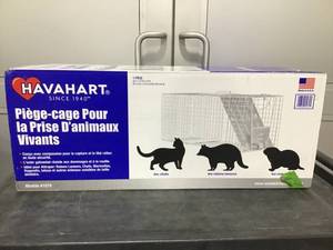 lot 13 image: HAVAHART Large 1-Door Live Animal Cage Trap- Used