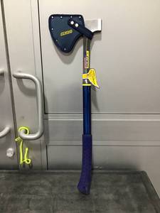 lot 37 image: ESTWING 26 inch (4 Blade) Campers Nylon-Vinyl Grip Handle Axe w blade cover- Unused