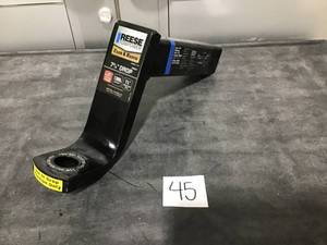 lot 45 image: REESE TowPower 7 34 Drop- 2 12 receiver opening, 13 ton capacity-Unused
