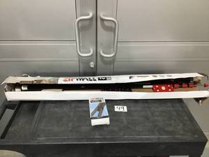 lot 49 image: Zip Wall ZP4 Contains 4 10 ft. Steel Spring Loaded Poles 4-Heads, 4-Plates, 4-Tethers, 4-Grip Disks, 2-Zippers and 1-Carry Bag