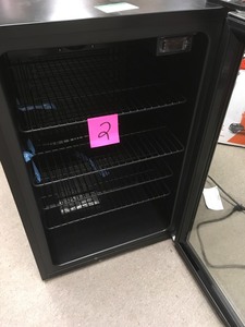 lot 2 image: IGLOO 4.1 cu. ft. Stainless Steel Beverage Cooler in good condition 