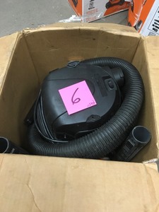 lot 6 image: RIDGID 6 Gal. 4.25-Peak HP Stainless Steel Wet Dry Vac  USED&nbspin good condition