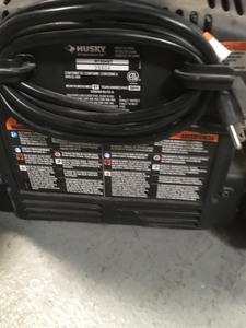 lot 70 image: Husky Portable Oil-Free Air Compressor - H1504ST in good condition