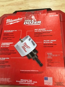 lot 79 image: Milwaukee Hole Dozer General Purpose Bi-Metal  Hole Saw Set  MISSING 2 PCS in good condition