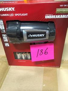 lot 186 image: Husky 500 Lumen LED Compact Unbreakable Spotlight not used