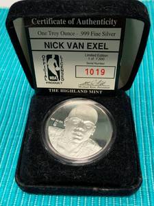 lot 23 image: Limited Edition Nick Van Excel 1oz .999 Silver Vintage Coin