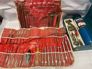 lot 52 image: Torch Kit, Hex Key Set, Multi Purpose Tool Kit