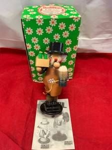 lot 66 image: Vintage German Nutcracker 9 Tall