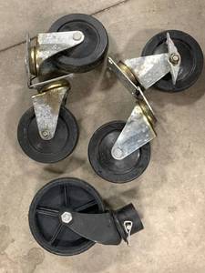 lot 83 image: Lot of 5 Casters