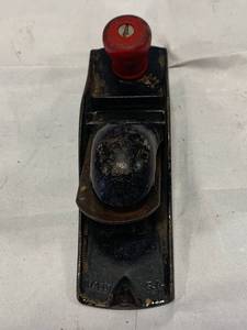 lot 98 image: Antique Wood Plane Made in USA 6 12 Long