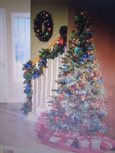 Prelit Tree, Wreath and Garland Set...