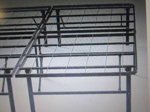 Platform Bed Frame Queen open box R...