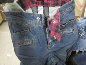 Box of Assorted New Juniors Size 11...