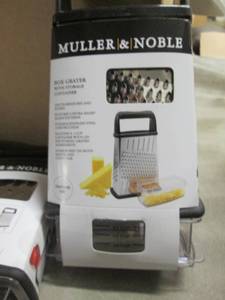 5 Muller & Noble Box Graters with S...