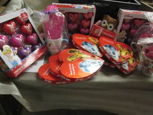 Large Assorted Valentine Lot ...