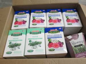 7 Each Jobes Plant Food, Grow Kit...