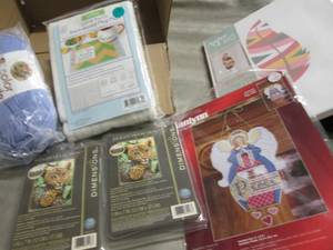 5 Crafts Kits, Yarn...