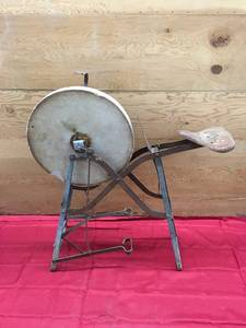 lot 81 image: Antique Grinding Wheel Pedal Operated