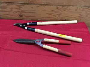lot 96 image: Anvil Lopper & Hedge Shear