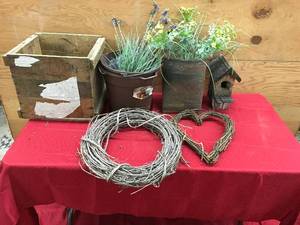 lot 105 image: GardenOutdoor Art