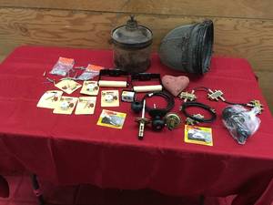 lot 119 image: Misc Items