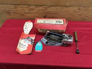 lot 129 image: The Betty Crocker Steam Ironing & Pressing Primer