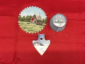 lot 133 image: Painted Home Decor