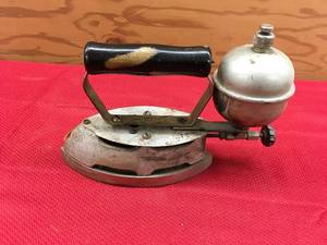 lot 139 image: Vintage Iron