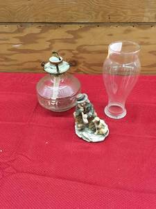 lot 146 image: Two Lanterns & Nic Nac